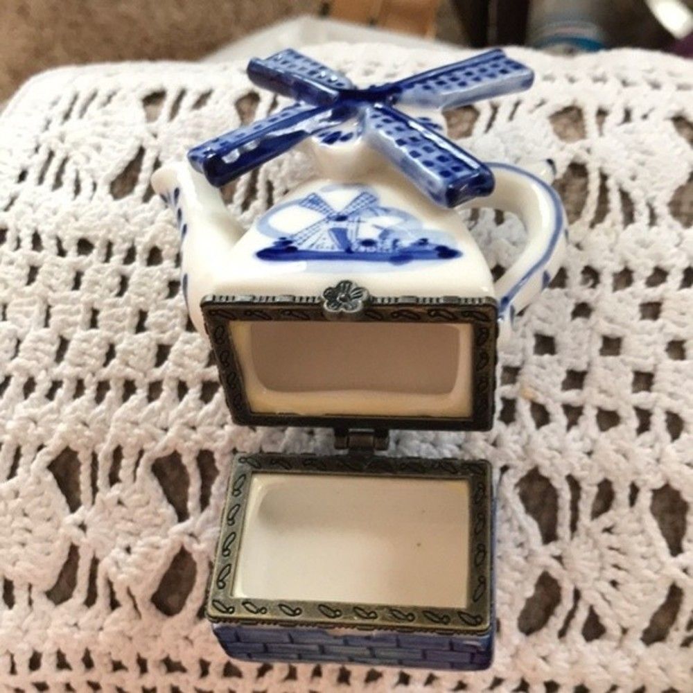 Windmill Blue & White Trinket Jewelry Gift Box